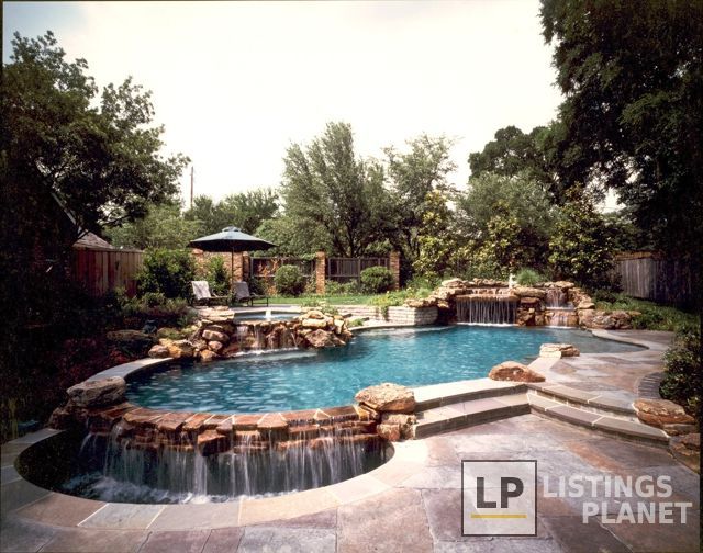 Leisure Living Pools