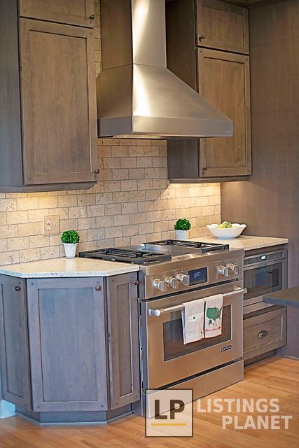 Hantel Kitchens & Baths