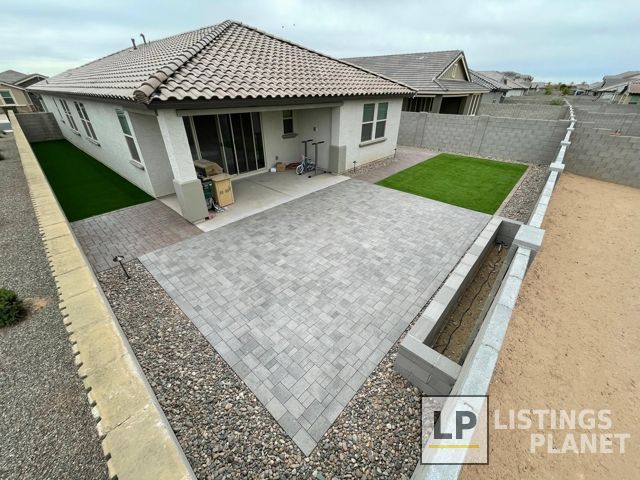 Munoz JR Landscaping LLC